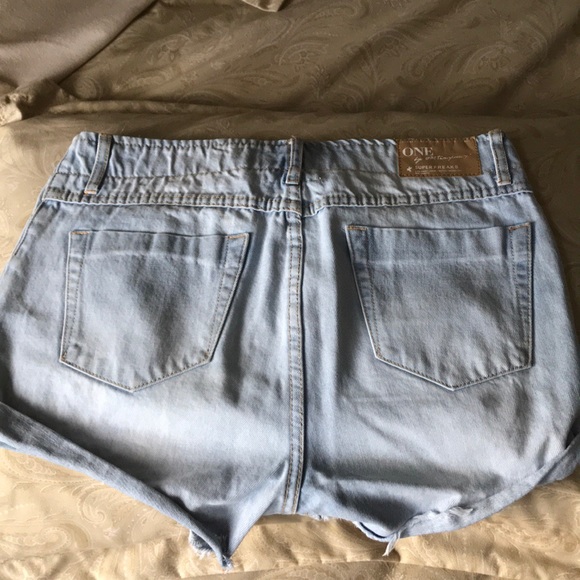One Teaspoon Super Freaks Lace Up Denim Shorts - Picture 3 of 10